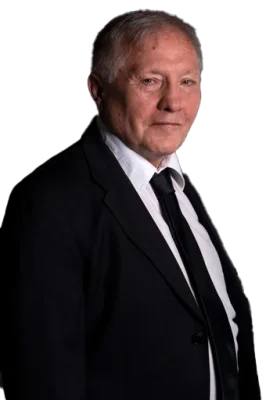 (תמונה) עורך דין אזרחי בין תחומי עו"ד דורון רז עוסק בתחומי המשפט האזרחי מאז 1979